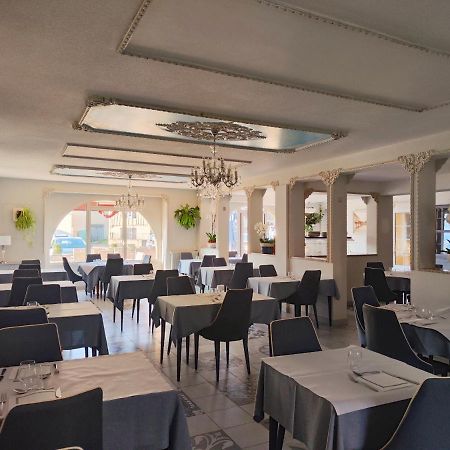 Hotel-Restaurant Le Commerce نوغارو المظهر الخارجي الصورة
